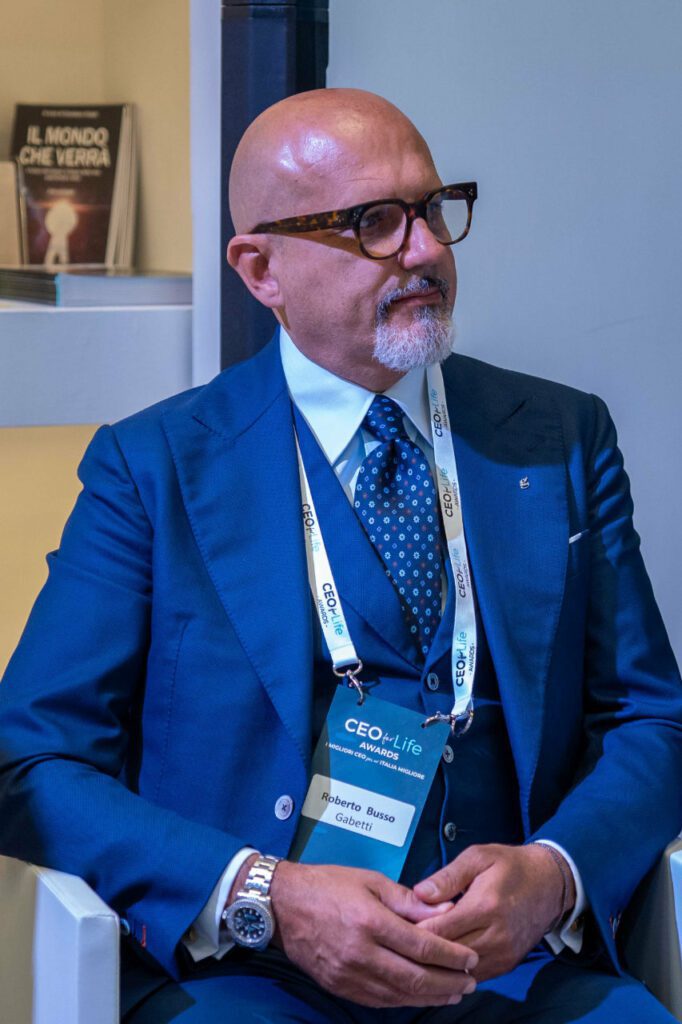 Vicepresidente vicario Roberto Busso