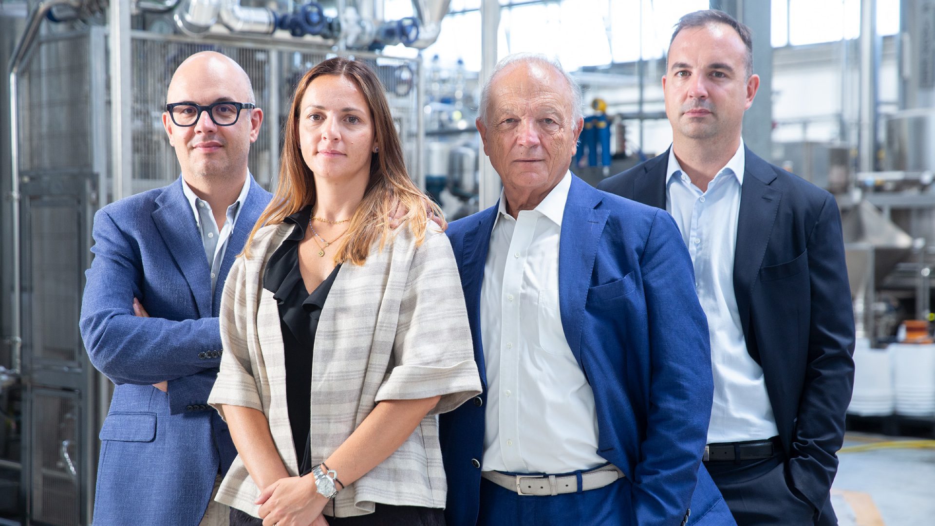 Logo e prodotti Toschi Vignola, azienda italiana fondata nel 1945 e nota per l’Amarena Toschi e le specialità dolciarie Made in Italy.